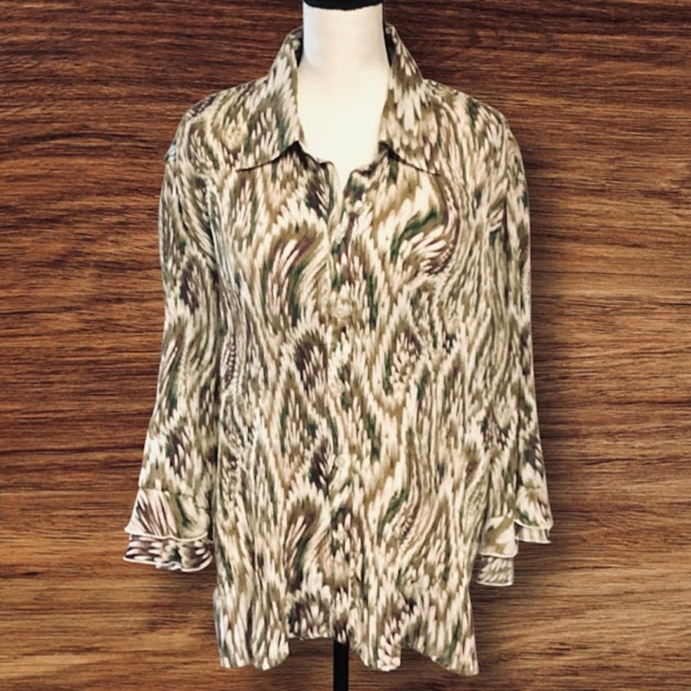 Essentials Milano Ikat Pleated Flutter Hem and Sleeves In Beige Multi 1X